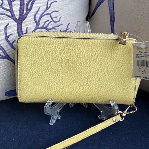 Michael Kors Jet Set Travel Lg Flat Multifunctional Phone Case-Wristlet-Wallet - Picture 10 of 16